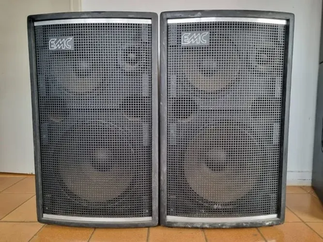 Caixa passiva Emc FP 315 3 vias 400 watts