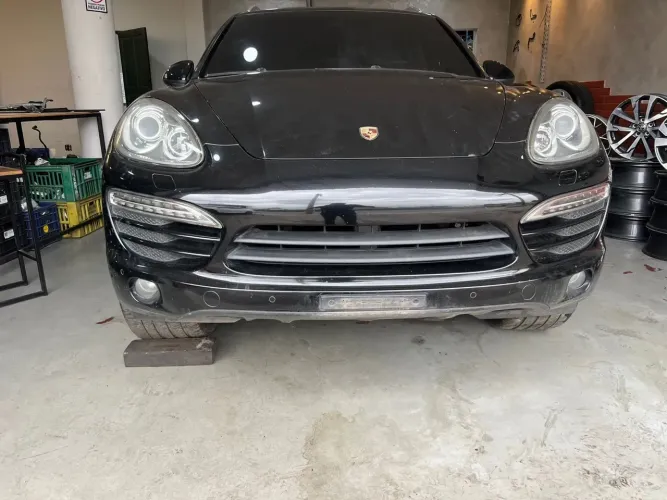 Sucata para retirada de peças PORSCHE Cayenne V6 2011