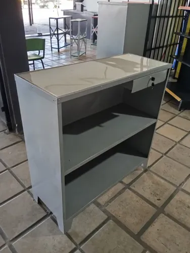 Balcão de Loja em Metal