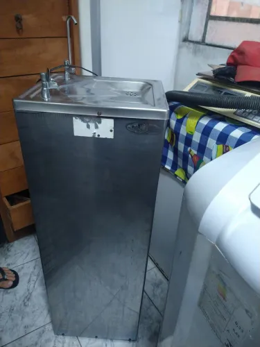 Bebedouro de Coluna em Aço Inox