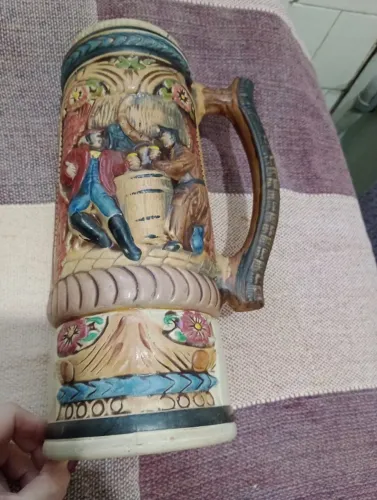 Aceito crédito para Lindo Canecão de ? porcelana São Paulo em alto relevo 