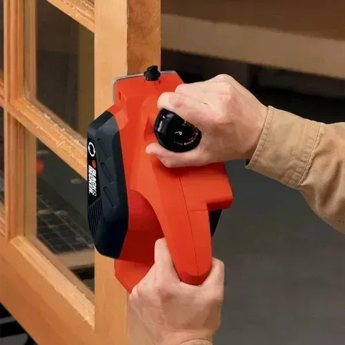 Plaina Elétrica Black Decker 650w 7698 Corte Por Passada