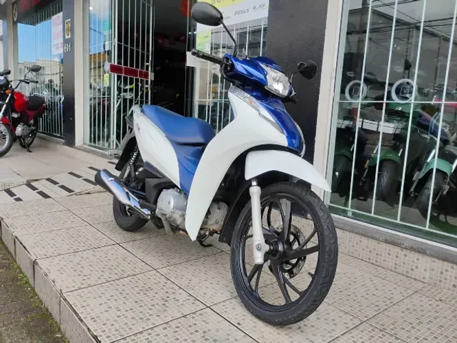 Honda Biz 125i 2022, aceito troca, cartão e financio
