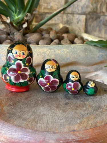 Conjunto de Bonecas Russas Matryoshka Pintadas à Mão