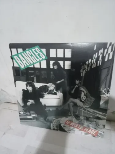 Lp Disco Vinil Importado Bangles All Over Place Primeiro