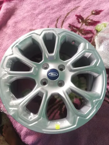 Vendo roda de liga leve aro 17 para ecosport