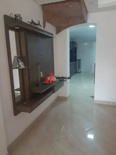 Casa com 3 dormitórios, 2 vagas, semi mobiliado na Mooca