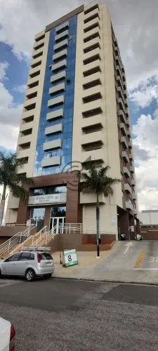 Sala comercial Em edifício perto da prefeitura de Sorocaba,com dois banheiros e uma vaga.