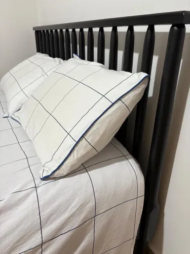 Cama tok stok semi nova