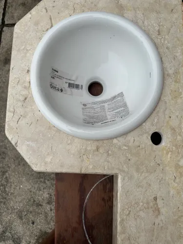 Lavatório de mármore , Deca 
