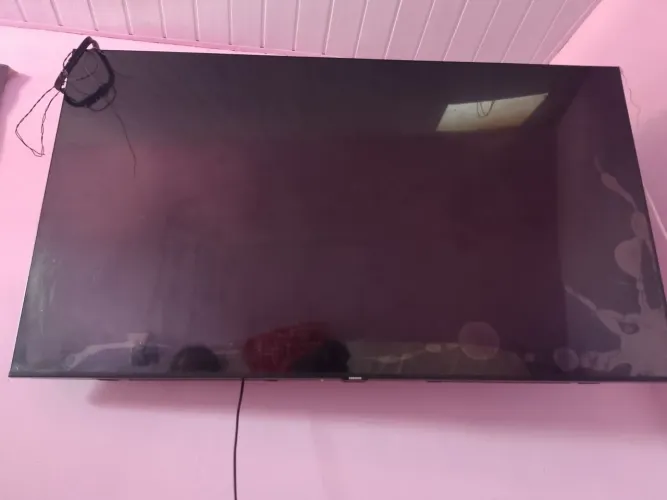 TV Samsung 55 polegadas com tela danificada - Para retirada de peças