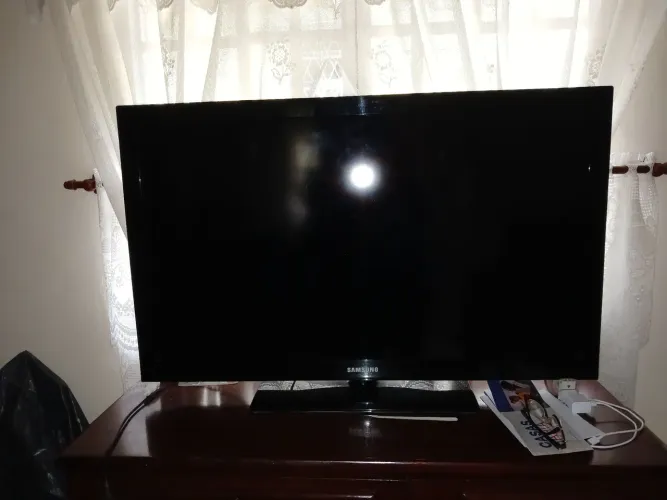 TELEVISÃO  SAMSUNG 43"