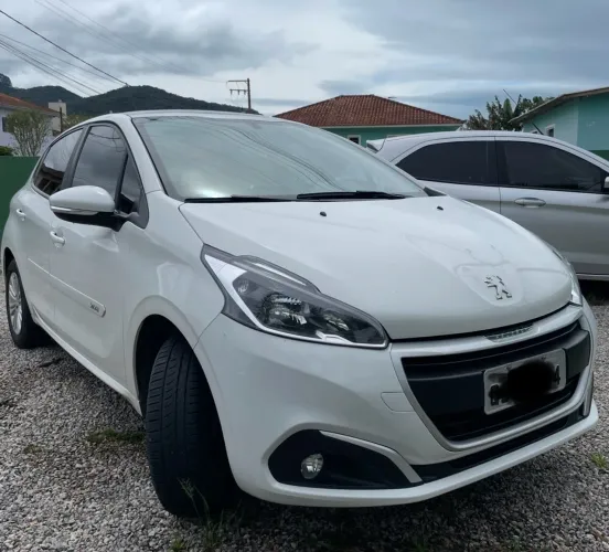 Peugeot 208 Allure 1.2 Flex 12V 5P Mec. 2019