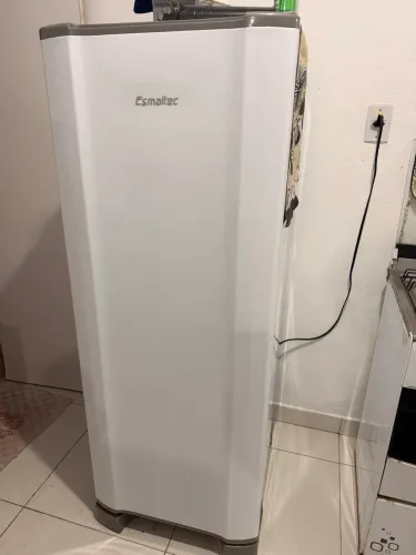Vendo geladeira