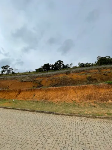 Terreno plano ótima localização 