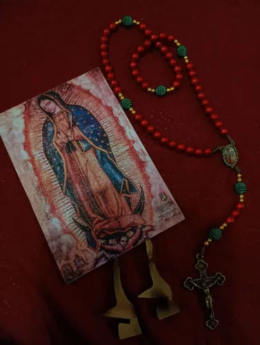 Quadro MDF "nossa senhora de Guadalupe+ terço