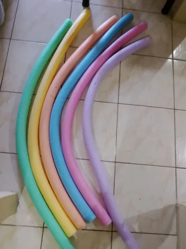 Macarrões de piscina