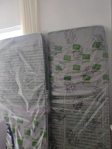 Colchões de Solteiro D33 Semi Novos!