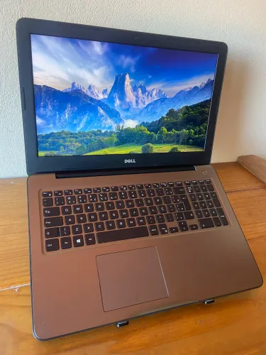 Notebook Dell i7 7ª Geração / AMD Radeon R7 M440 / 8GB RAM / 128GB SSD / Tela 15.6?
