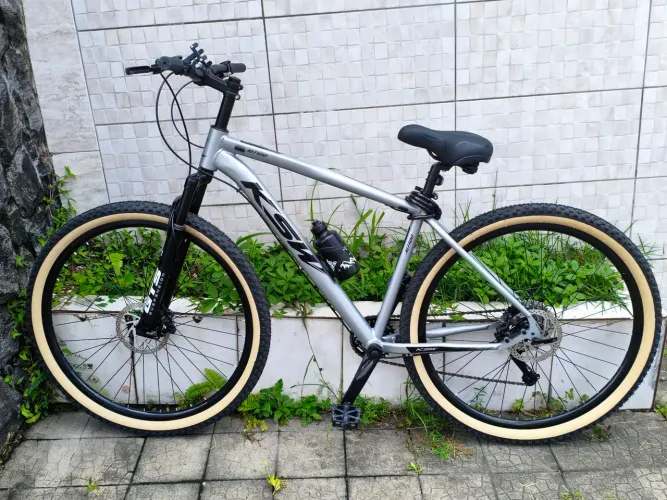 Bicicleta Aro 29 Ksw 9v Freio Hidráulico Trava E K7 11/40 Quadro 19