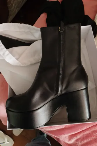 Bota plataforma Couro Larroude