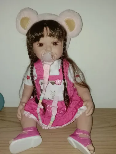 Boneca estilo reborn (Nova)