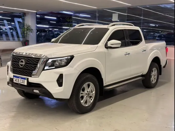 Nissan Frontier XE CD 4X4 2.3 Bi-TB Diesel Aut. 2025