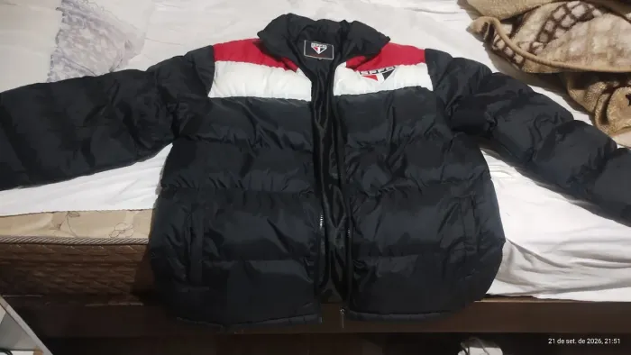 Jaqueta puffer do São Paulo