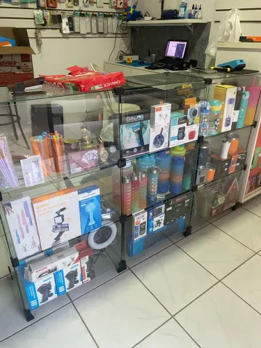 VENDO BALCÃO EXPOSITOR
