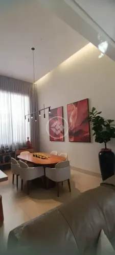 Casa em Condomínio à Venda com 3 Quartos, sendo 3 Suítes - 203m² - Laranjeiras - Uberlândi