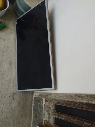 Vendo Tv Quebrada para retirada de peças