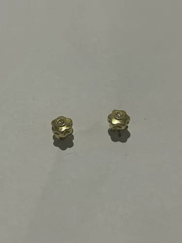 Brincos de Ouro em Flor 1,7g