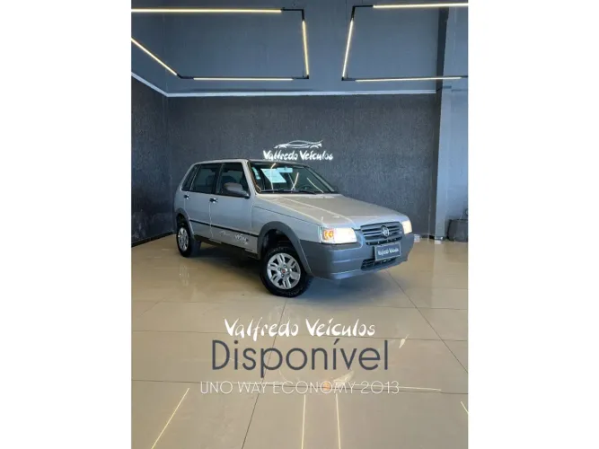 Fiat Uno Mille Celeb. WAY Econ. 1.0 F.flex 4P 2013