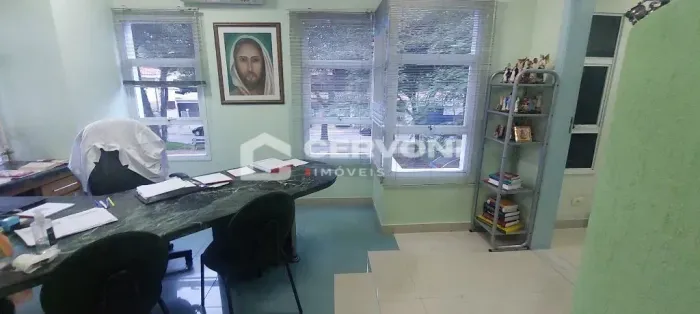 LUC Aluga Prédio Comercial 300m² - 12 salas - 24 banheiros Localização Estratégica de S. J