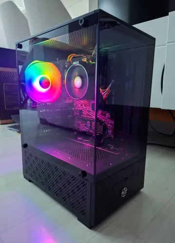 PC Gamer AMD Ryzen 3 3200G + GPU Radeon RX Vega 8 + 8GB RAM DDR4