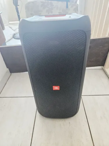Caixa torre jbl adaptada. 