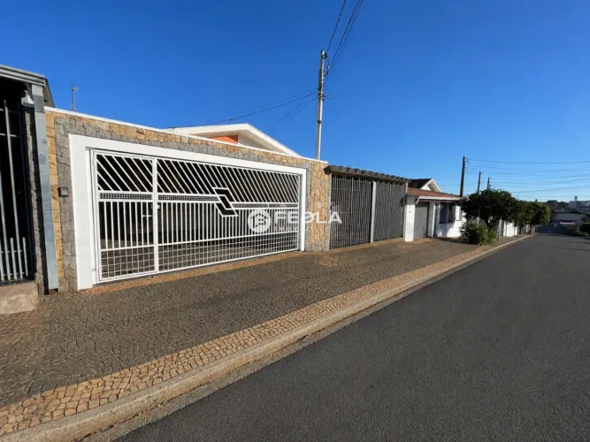 Casa à venda em Americana, Vila Bertini, com 3 quartos, com 140 m²