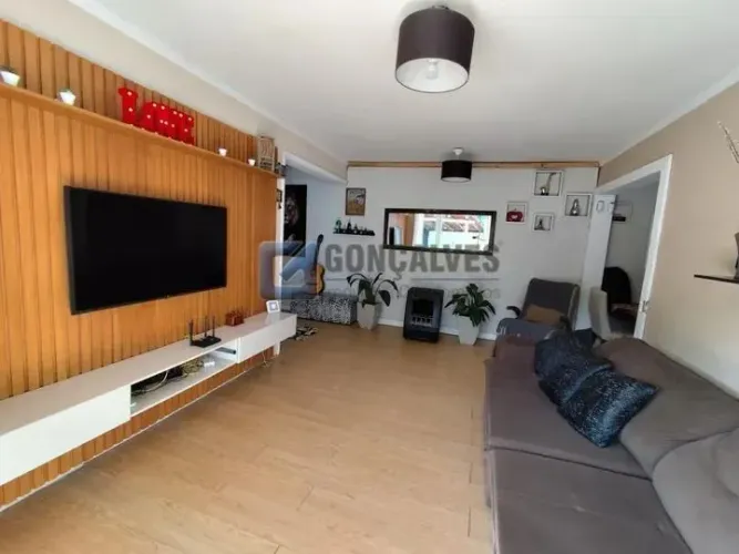 Chácara residencial à venda em Alvarenga, São Bernardo do Campo 800 m² de terreno, 300 m²