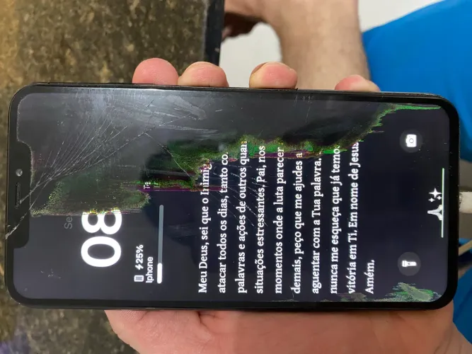 iphone xs max com defeito 