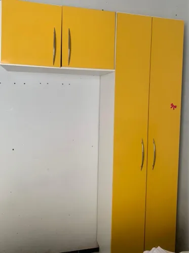 Guarda roupa de solteiro