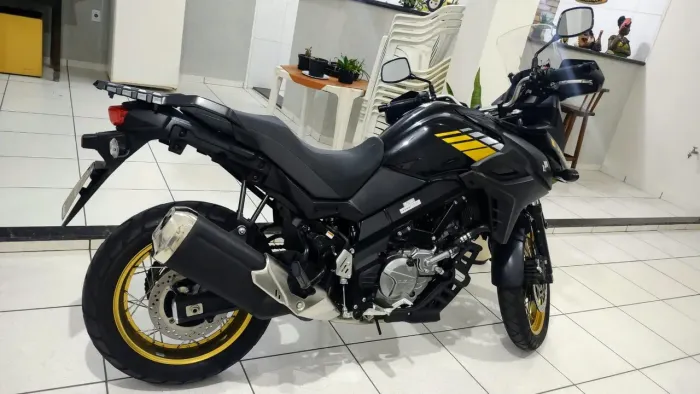 V-Stron 650 XT