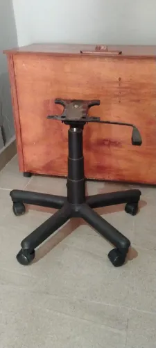 Base giratória de cadeira Presidente
