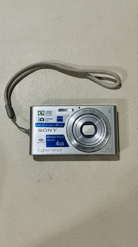Câmera Digital Sony Cyber-shot DSC-W320 14.1MP Prata - Completa + Cartão 4GB + Carregador