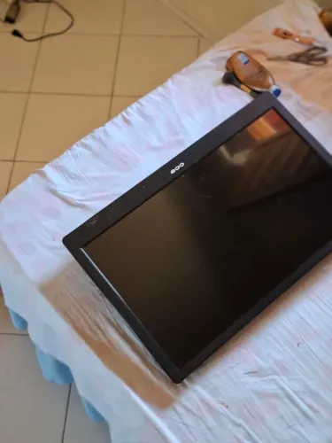 TV CCE 32" LED HD - 32 Polegadas - Funcionando Perfeitamente<br><br>Descrição: