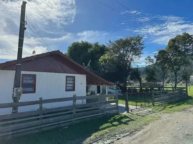 CASA À VENDA EM URUBICI SC