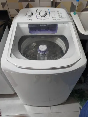 Vendo Máquina de Lavar (Lavadora) Electrolux 12 KG