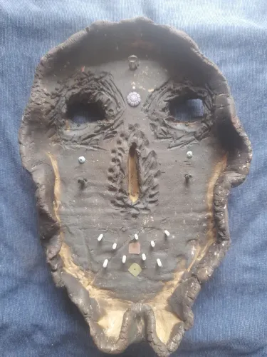 MÁSCARA DE ENFEITE NIGERIANA