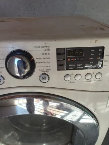 Lava e Seca LG Direct Drive 8,5kg Lava / 4kg Seca - Ótimo Custo-Benefício