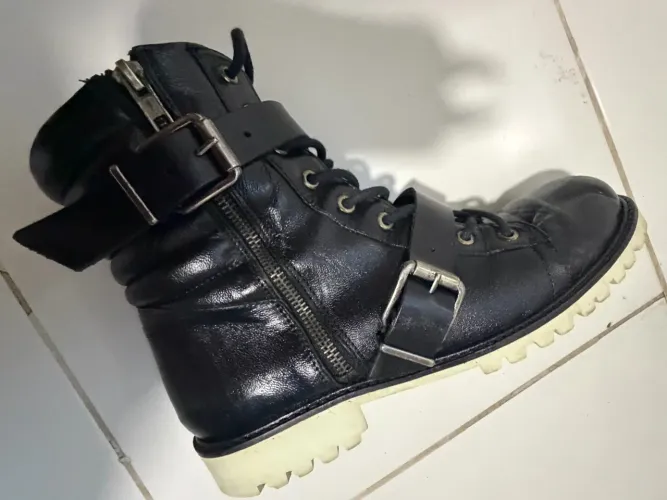 Coturno couro legítimo Santa Lolla 39