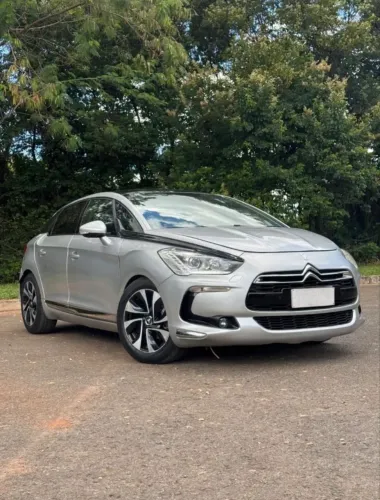 Citroen DS5 1.6 Turbo 16V 5P Aut. 2013